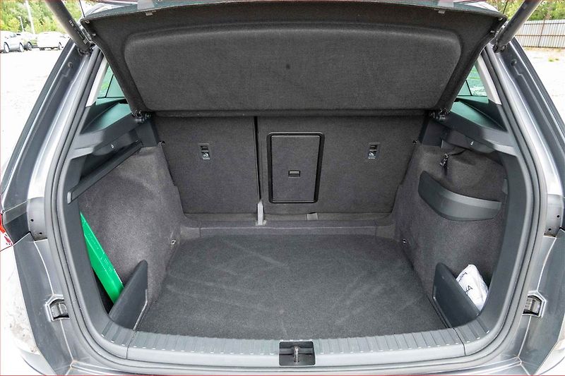 Škoda Karoq (2024) Ambition 1.5 TSI - fotka 14 z 21
