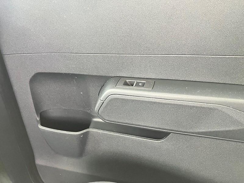 Ford Tourneo Courier (2026) Active, Tourneo, 1.0 EcoBoost - fotka 27 z 35