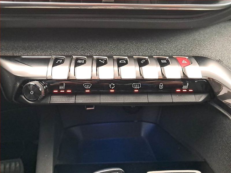 Peugeot 5008 (2021) 1.5 BlueHDi - fotka 20 z 24