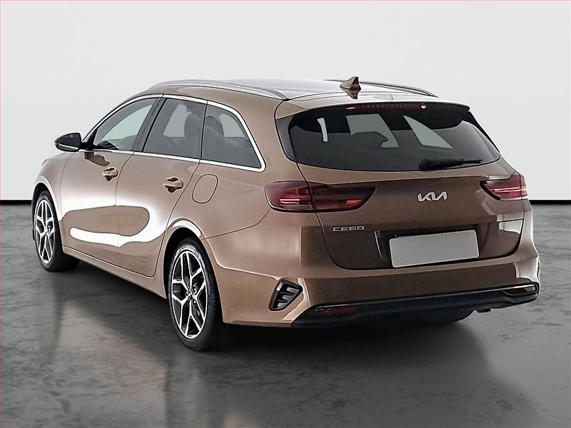 Kia Ceed (2022) Top 1.5 T-GDI, Automat, ČR - fotka 4 z 18