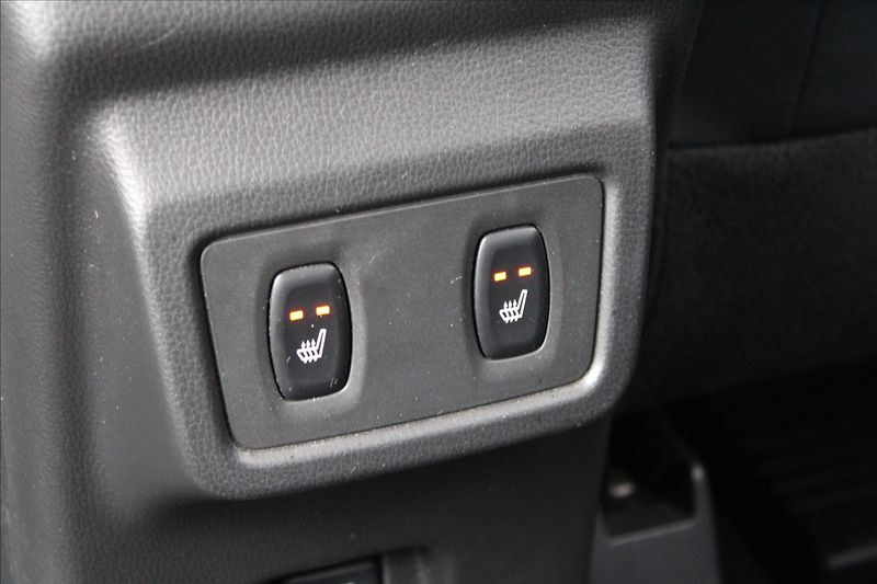 Mitsubishi Eclipse Cross 1,5 T  AUTOMAT,4x4,INSTYLE - fotka 34 z 42