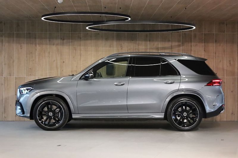 Mercedes-Benz GLE 450d 4MATIC, Masáž,AMG Premium - fotka 3 z 47