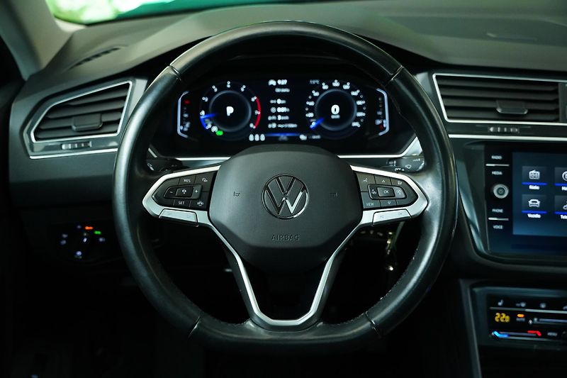 Volkswagen Tiguan - fotka 17 z 26