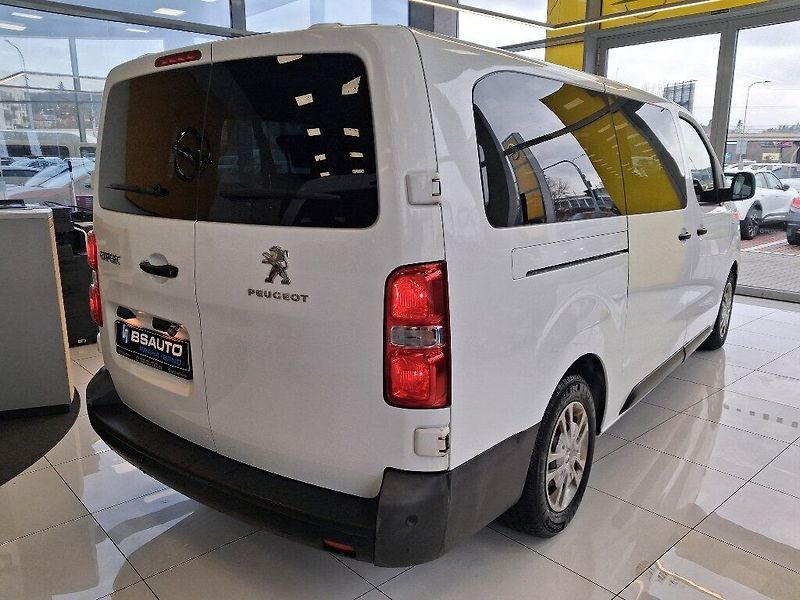 Peugeot Traveller 2.0HDI 110kW 8 MÍST - fotka 4 z 15