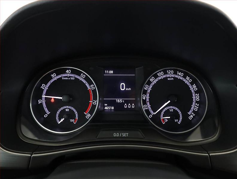 Škoda Fabia (2019) Style 1.0 TSI, Serv.kniha - fotka 9 z 16