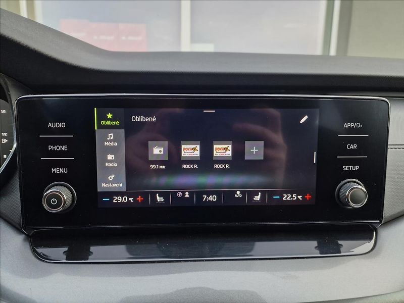 Škoda Octavia 2.0TDI,původ ČR,1.Maj,2x kola - fotka 30 z 50