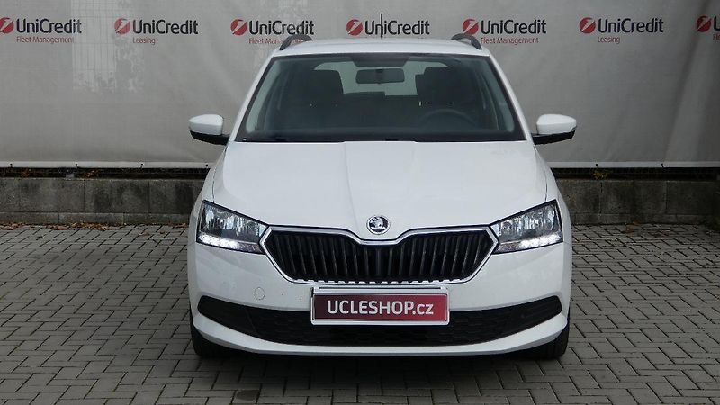 Škoda Fabia Combi 1.0 TSI Active Tour - fotka 2 z 19