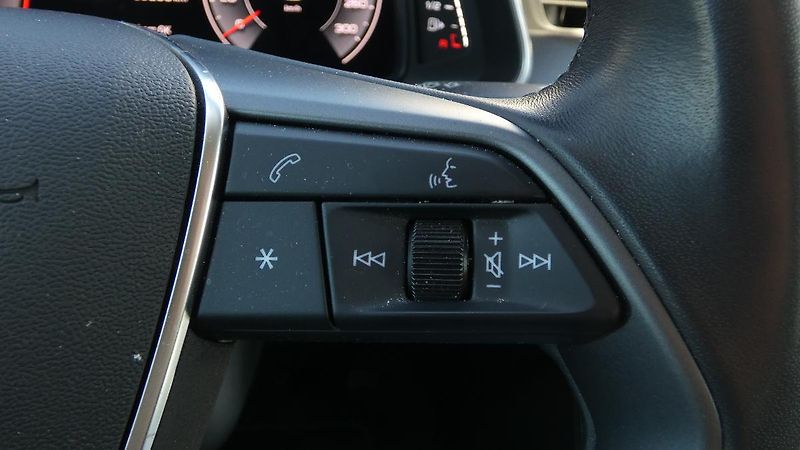 Audi A6 Avant 40 TDI Quattro S tronic - fotka 13 z 26