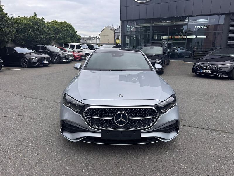 Mercedes-Benz Třídy E (2026) E 450 d 4MATIC - fotka 2 z 23