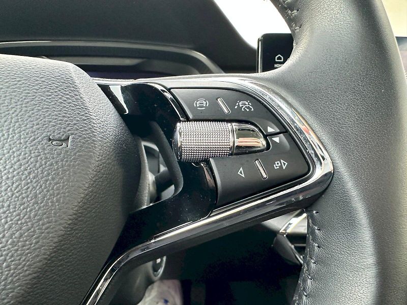 Škoda Octavia (2022) Combi iV 1.5 Tsi DSG Style - fotka 11 z 25