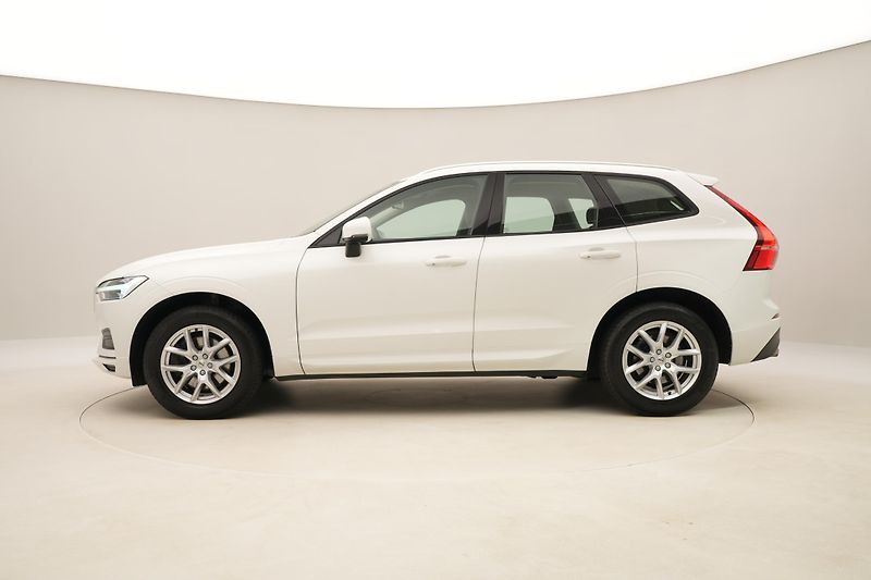 Volvo XC60 T5 MOMENTUM AUT CZ - fotka 9 z 43