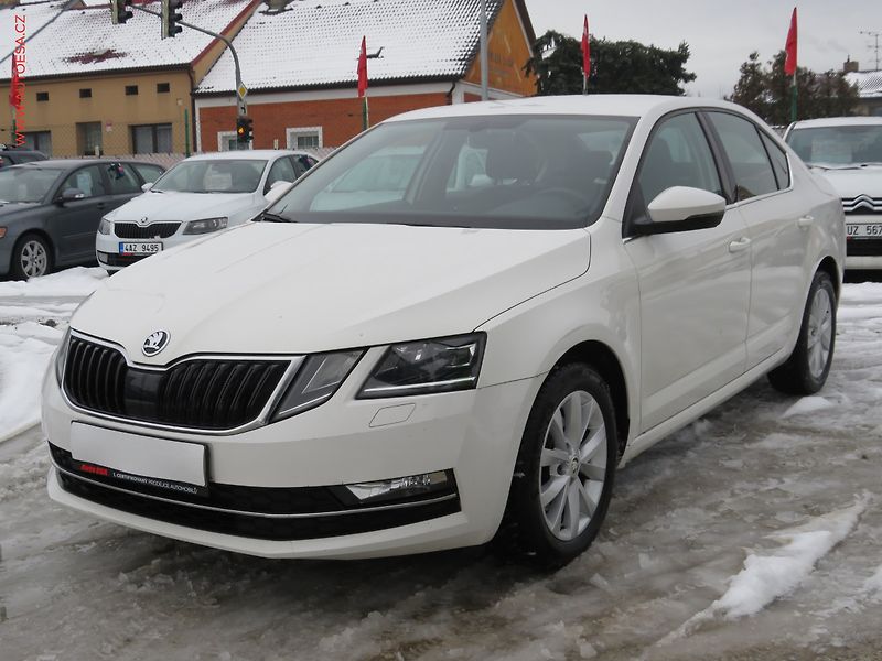 Škoda Octavia (2017) 1.0 TSi, ČR, Style, xenon - fotka 3 z 33