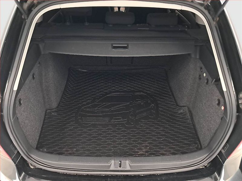 Škoda Octavia (2011) 1.6 TDI, Tempomat - fotka 14 z 17