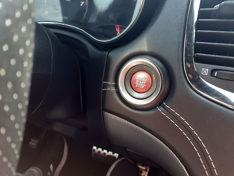 Dodge Durango (2018) 6.4  V8 SRT 4x4 LPG - fotka 20 z 38