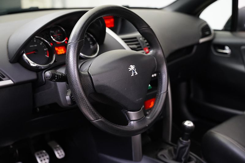 Peugeot 207 - fotka 13 z 23