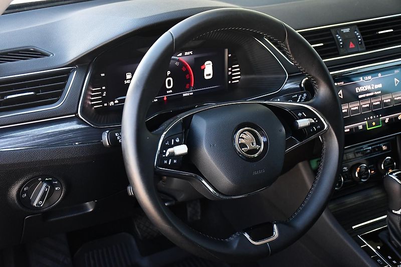 Škoda Superb 2.0TDi 147kW STYLE  NTOP TAŽNÉ - fotka 17 z 45