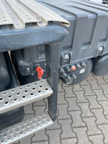 MAN TGS (2024) 26.520 6x4 hydraulika EURO 6 - fotka 9 z 18