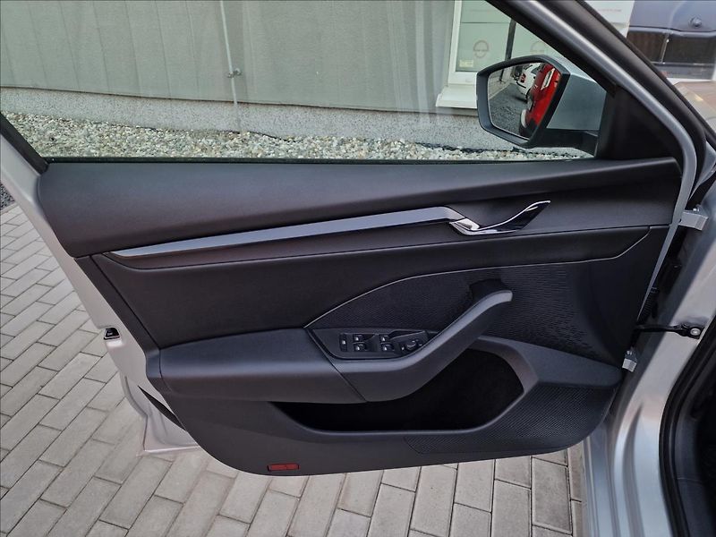 Škoda Octavia 2.0TDI Combi, původ ČR,1.Maj. - fotka 39 z 50
