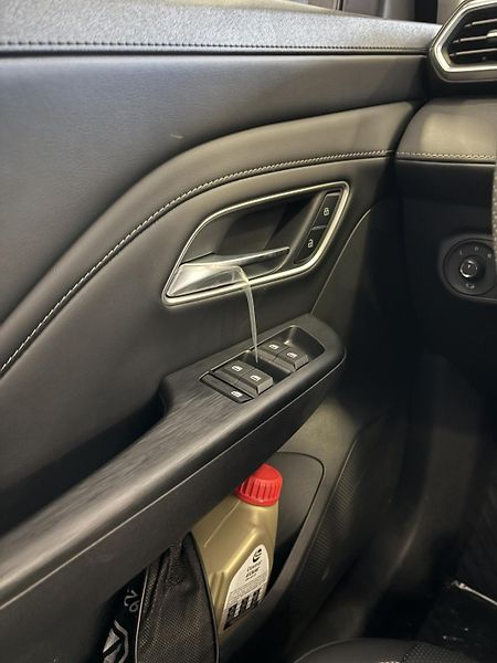 MG ZS (2025) 1.5 emotion (elegance) - fotka 12 z 15