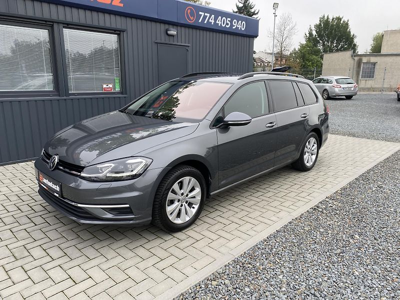 Volkswagen Golf 1.4 TSI 92kW-1xMAJ.-LED- ACC - fotka 2 z 44