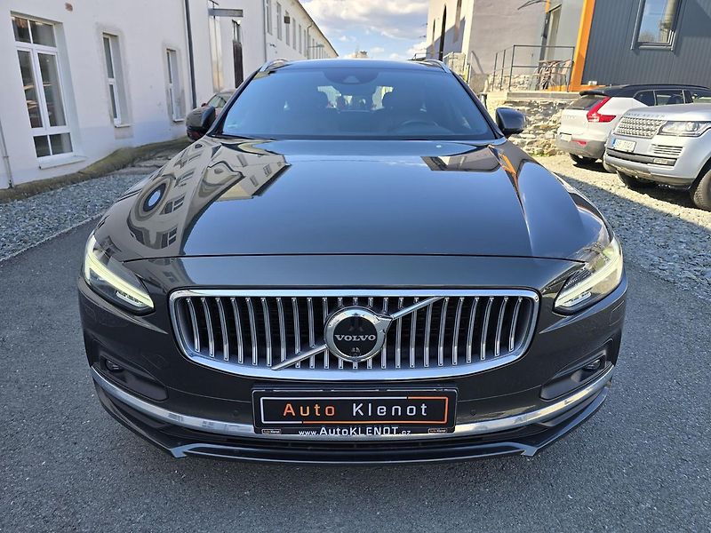 Volvo V90 221kW B6 4x4 R-DESIGN -DPH - fotka 3 z 45
