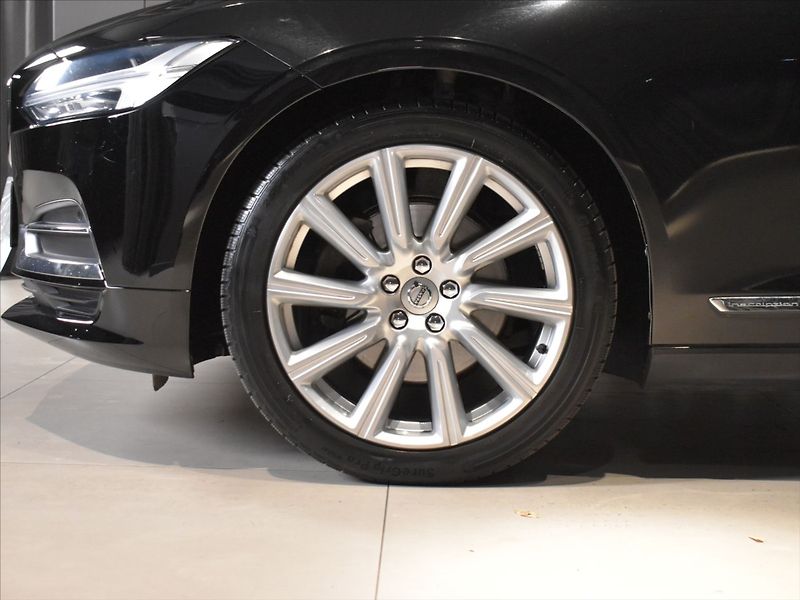 Volvo S90 2,0 D4 Inscription - fotka 7 z 19