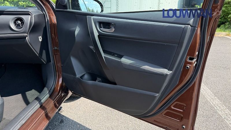 Toyota Corolla 1.6 Active TREND+ - fotka 14 z 23