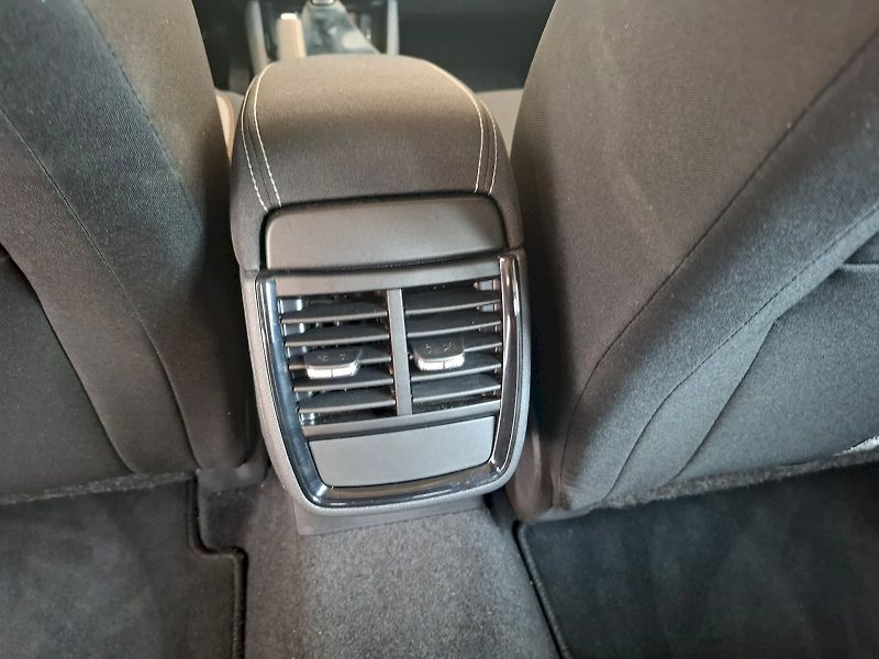 Škoda Kamiq (2025) SELECTION TSI 85/1.0 M6F - fotka 22 z 32