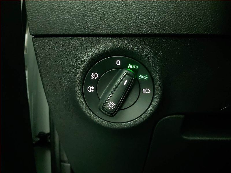 Škoda Karoq (2019) Ambition 1.5 TSI, Navi - fotka 19 z 21