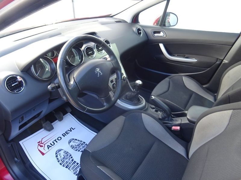 Peugeot 308 (2013) 1.6i,88kW,NovéČR,klima - fotka 6 z 21