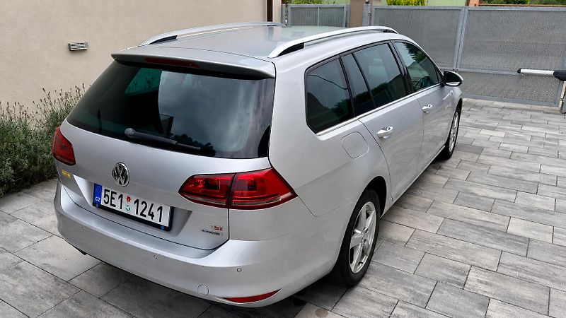 Volkswagen Golf (2013) Golf VII Variant Highline 1.4  - fotka 4 z 19