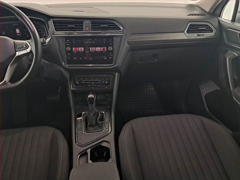 Volkswagen Tiguan Allspace (2023) Life 2.0 TDI - fotka 8 z 19