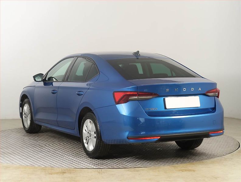 Škoda Octavia (2025) Selection 1.5 TSI - fotka 4 z 21