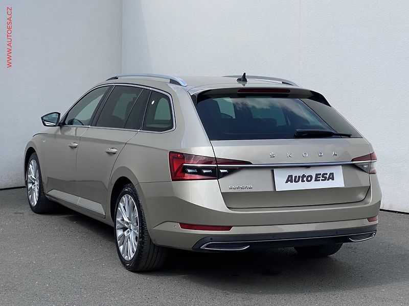 Škoda Superb (2022) 2.0 TDi, ČR, L&K, DSG, LED - fotka 6 z 20