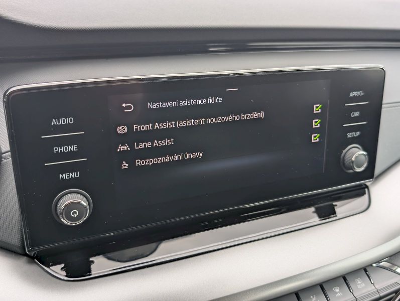 Škoda Octavia (2024) Combi 1.5 TSI / 110 kW Active - fotka 24 z 30