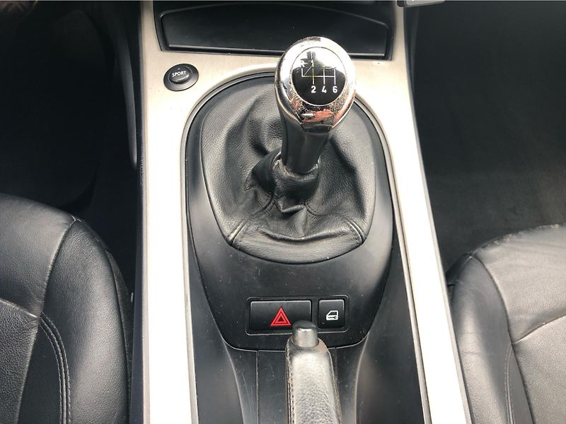 BMW Z4 3.0i - fotka 20 z 29