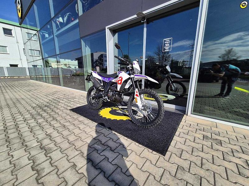 Aprilia RX 125 (2026) EU5+ - fotka 2 z 37