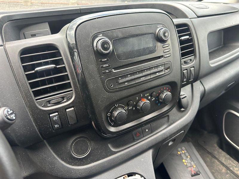 Opel Vivaro (2018) 1.6Dci 89kw - fotka 8 z 9
