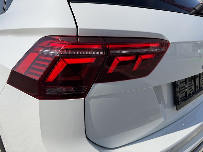 Volkswagen Tiguan R-Line 2,0 TSi/180kW 4x4 DSG - fotka 95 z 114