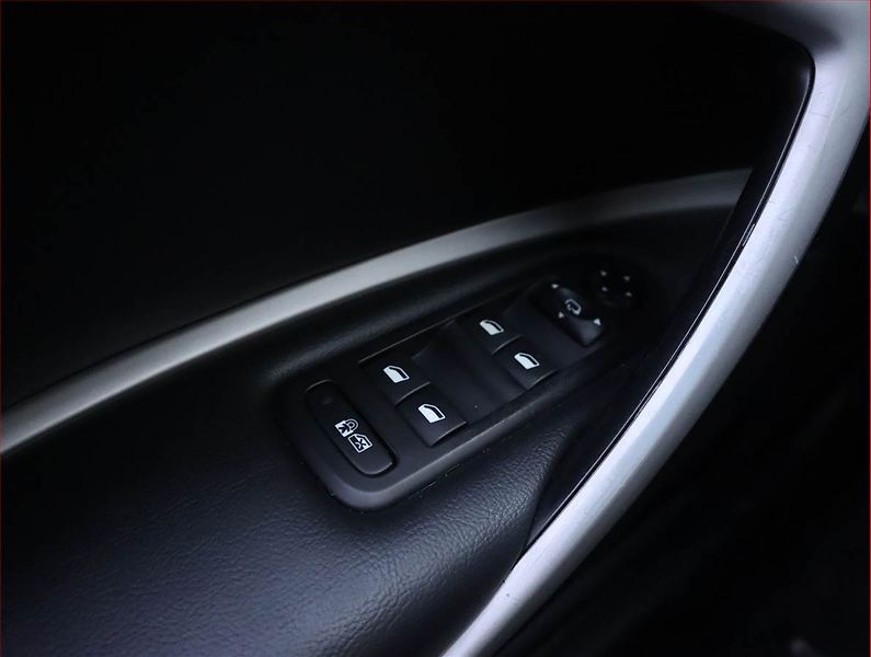 Citroën C5 (2014) 1.6 HDi, Serv.kniha, Navi - fotka 16 z 19