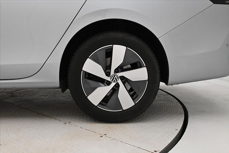 Volkswagen Passat 2,0 TDI 110kW DSG Business Zár - fotka 32 z 32