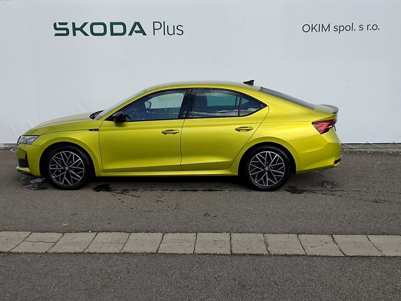 Škoda Octavia (2025) SportLine 2,0 Tsi 150 Kw 4x4 D - fotka 3 z 39