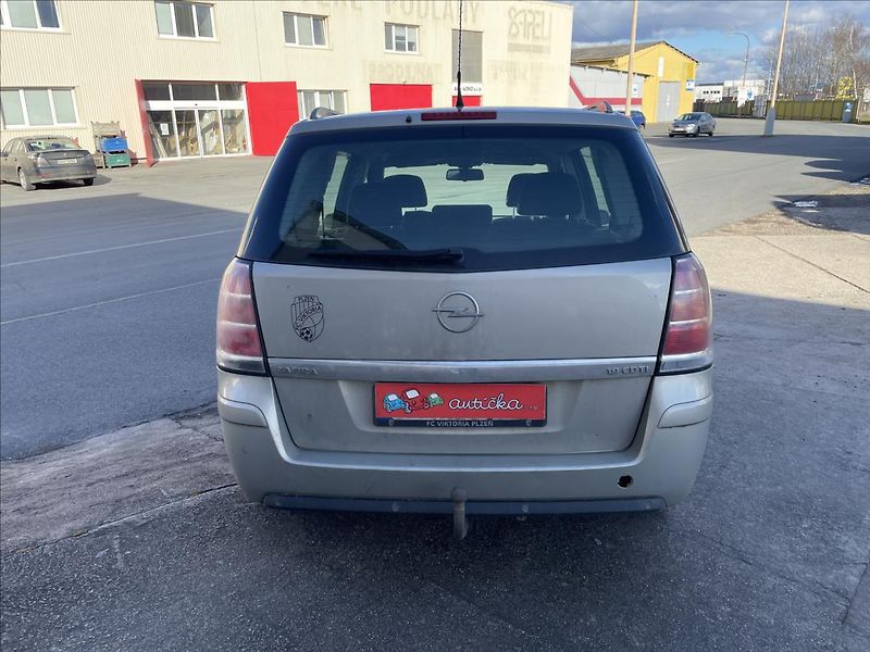 Opel Zafira 1,9 CDTI*88kW*7.míst*Servis - fotka 6 z 36