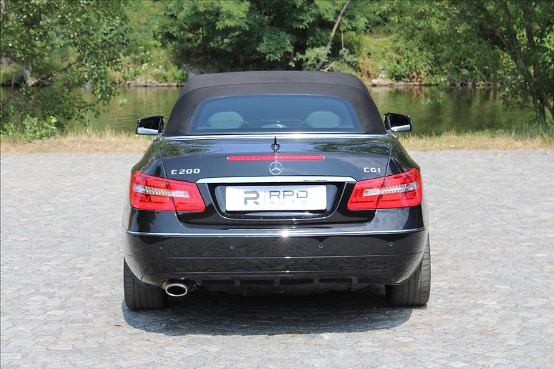 Mercedes-Benz Třídy E 200 CGI / 135 KW / CABRIO - fotka 5 z 32