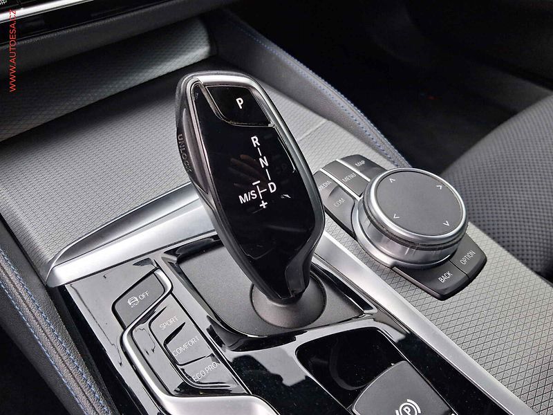 BMW Řada 5 (2019) 3.0 D 530d xDrive, 1.maj,ČR - fotka 17 z 23