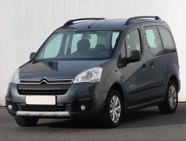 Citroën Berlingo (2018) XTR 1.6 BlueHDi, 5Míst, ČR - fotka 2 z 16