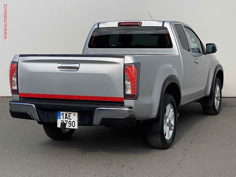 Isuzu D-Max (2017) 1.9D 4x4, ČR, AT, TZ, AC - fotka 4 z 17