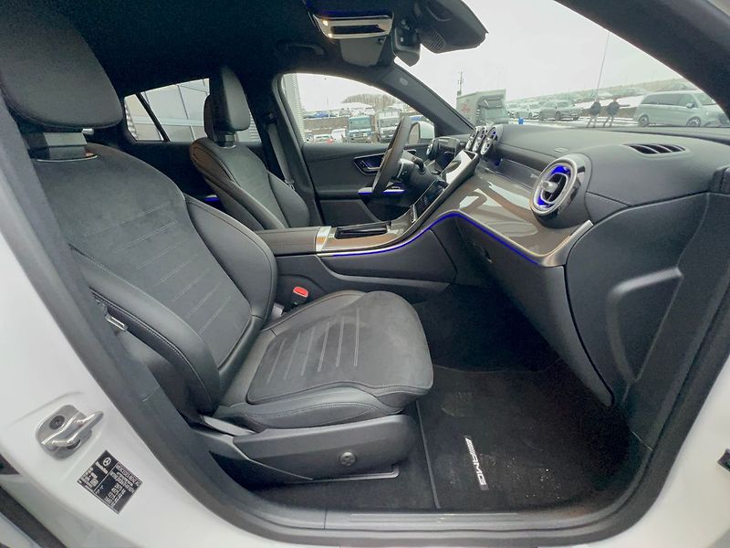 Mercedes-Benz GLC 300 de 4MATIC kupé - fotka 10 z 29