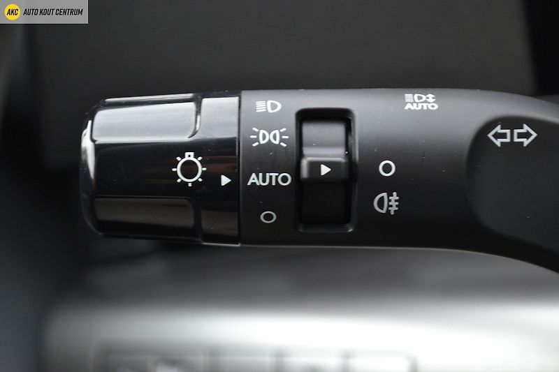 Hyundai Kona 1.0T-GDI DCT STYLE ECO TT - fotka 41 z 54