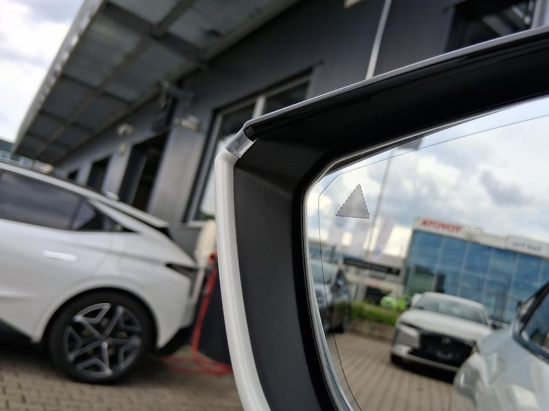 DS Automobiles DS4 PERFORM. LINE+ 1.2 PT 96 kW - fotka 28 z 32